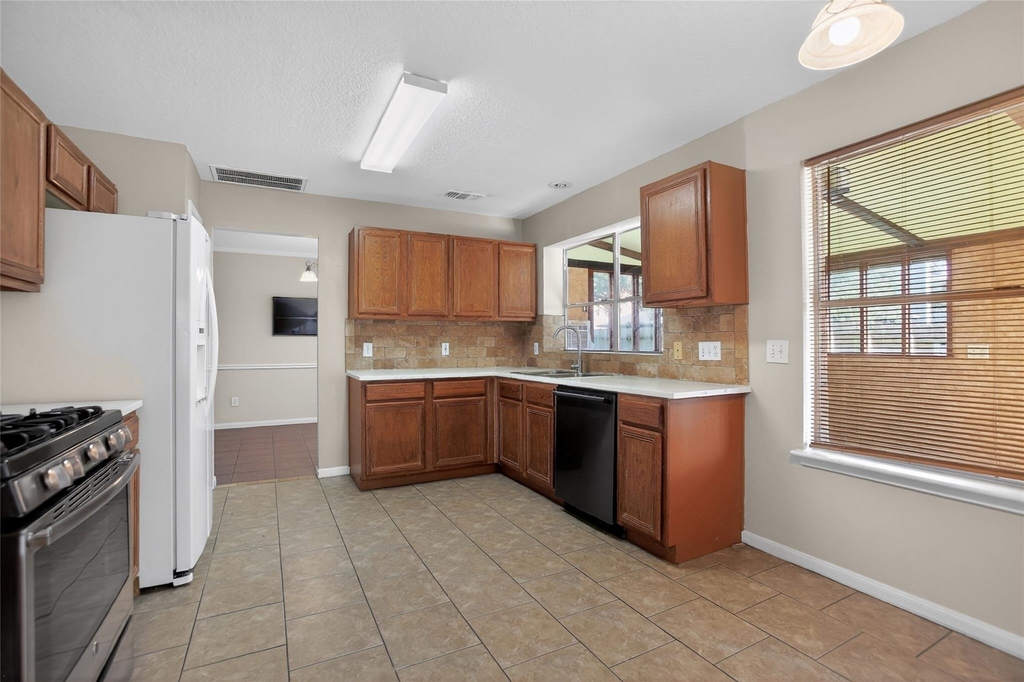 20615 Valley Wells Drive - Photo 13