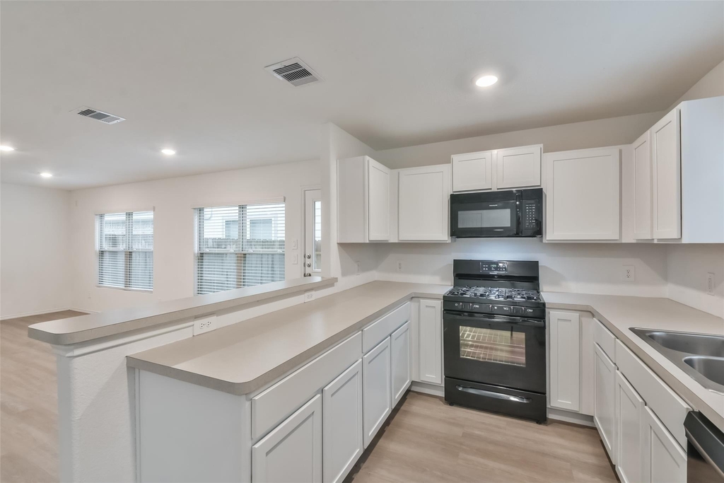 3707 Solanum Drive - Photo 8