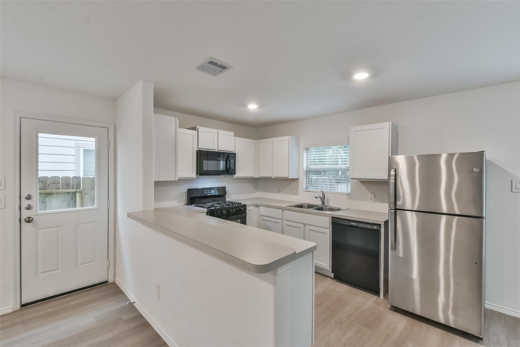3707 Solanum Drive - Photo 7