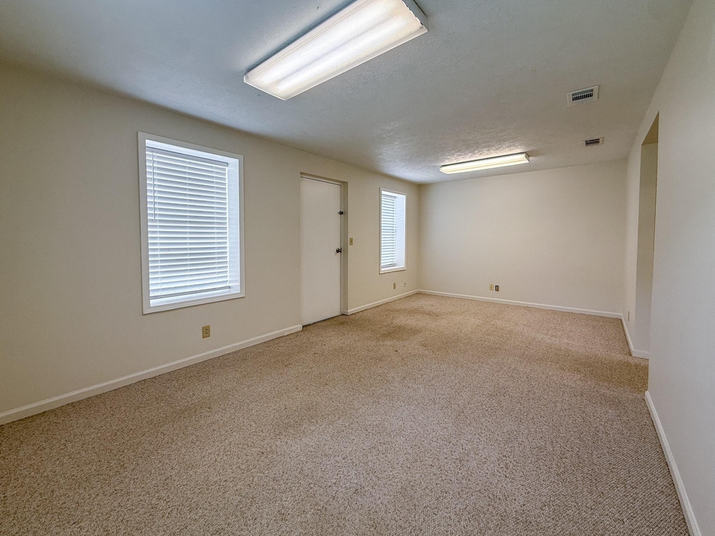 26605 E River Road - Photo 14