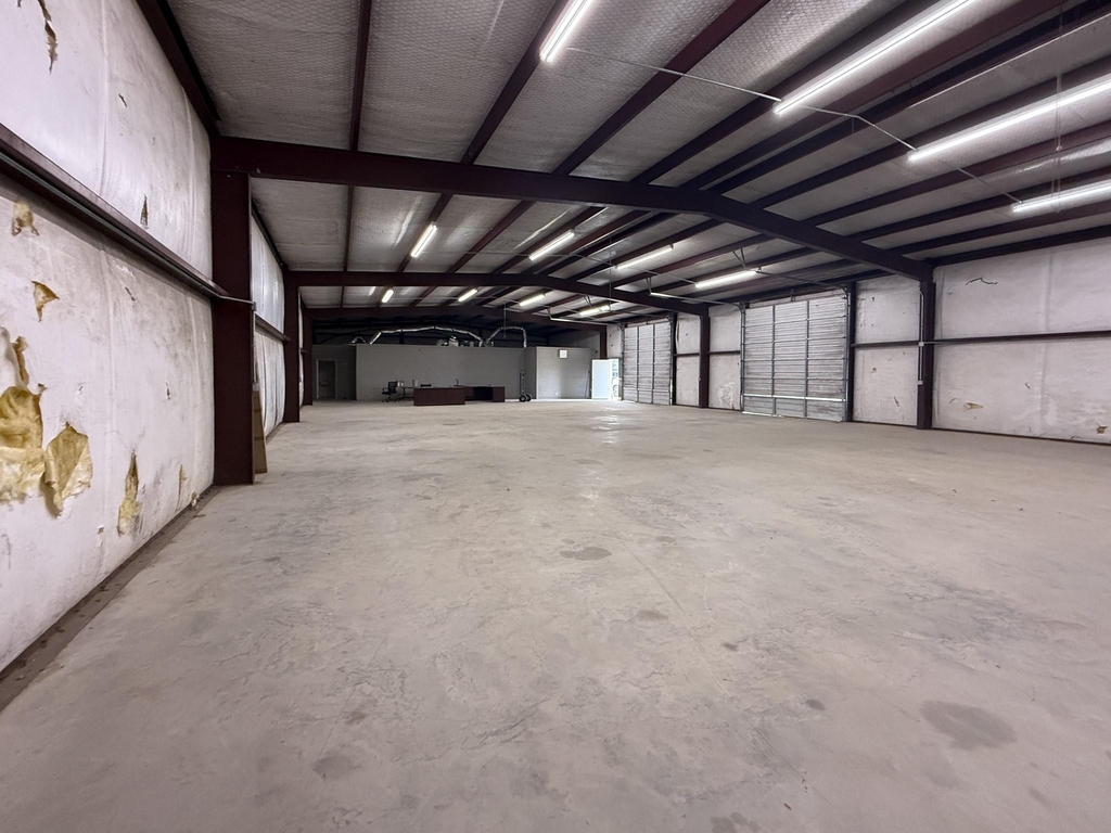 26605 E River Road - Photo 9