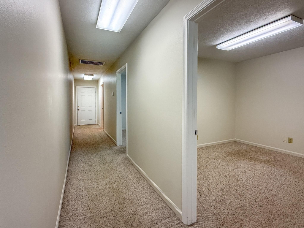 26605 E River Road - Photo 17