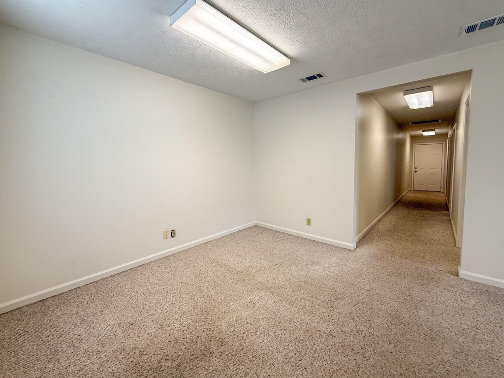 26605 E River Road - Photo 15