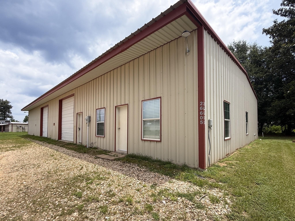 26605 E River Road - Photo 3