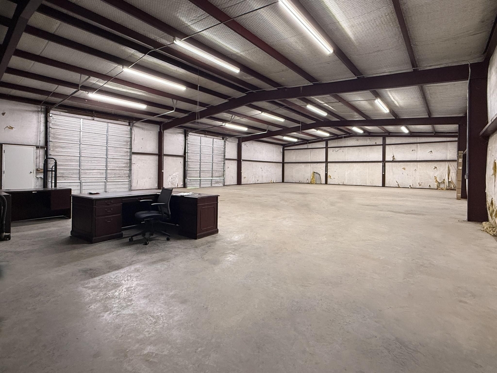 26605 E River Road - Photo 10