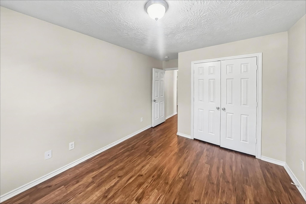 7015 Atasca Creek Drive - Photo 11