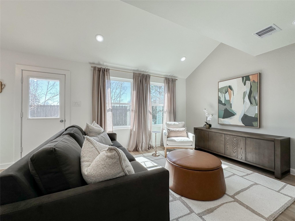 2710 Discovery Trails Court - Photo 8