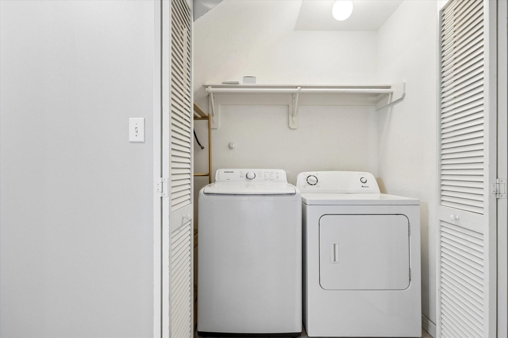 1026 Van Buren Street - Photo 17