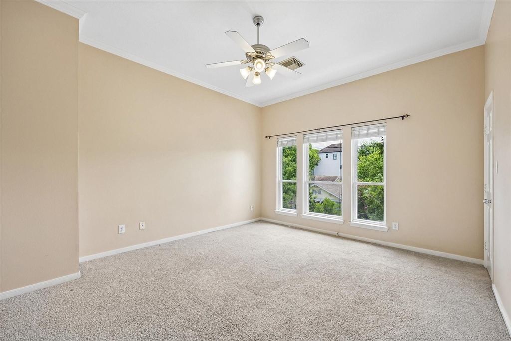 1026 Van Buren Street - Photo 10