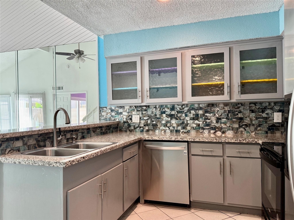 13038 Leader Street - Photo 5