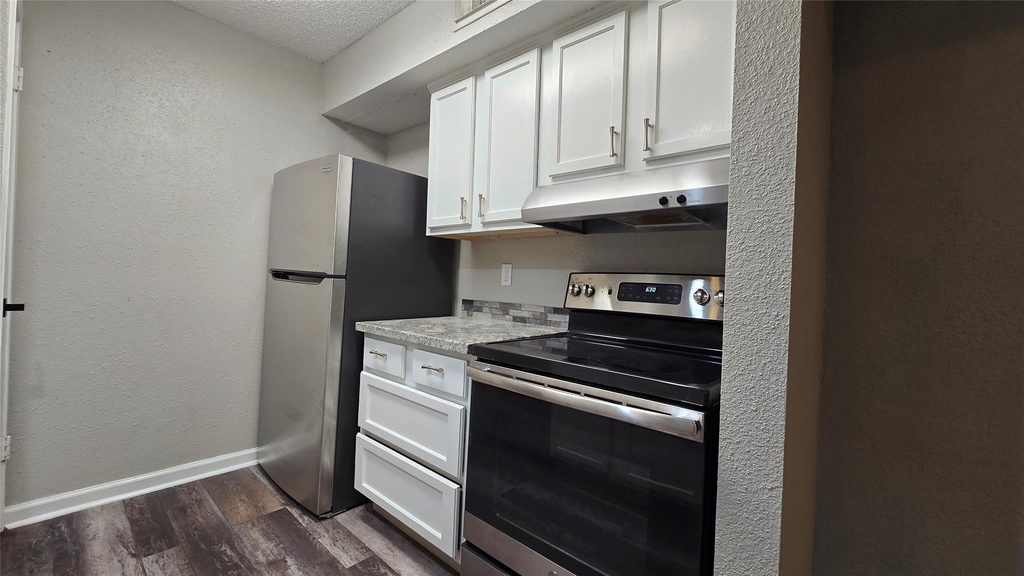 250 El Dorado Boulevard - Photo 7