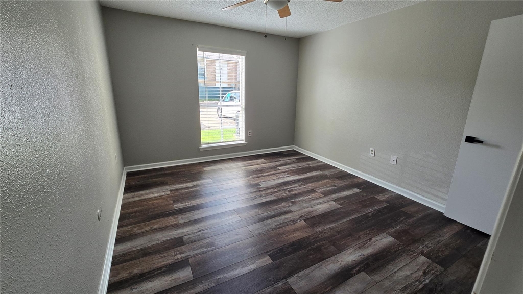 250 El Dorado Boulevard - Photo 3