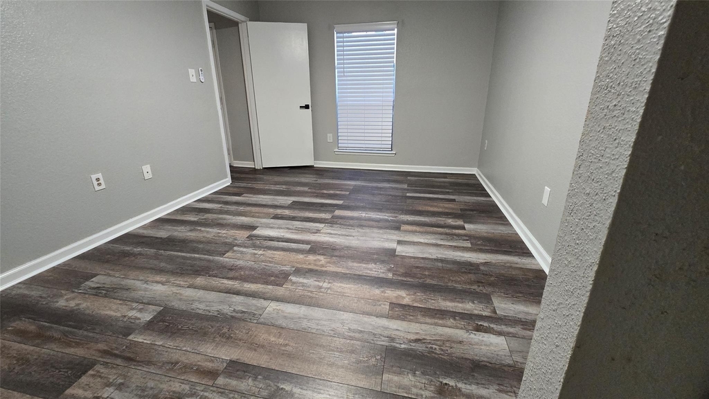 250 El Dorado Boulevard - Photo 4