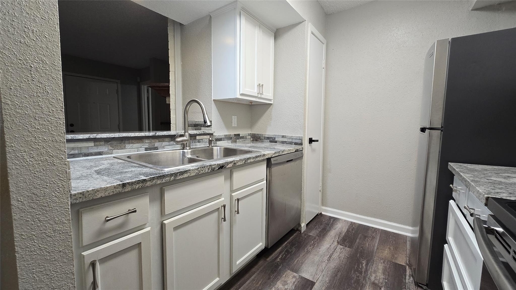 250 El Dorado Boulevard - Photo 6