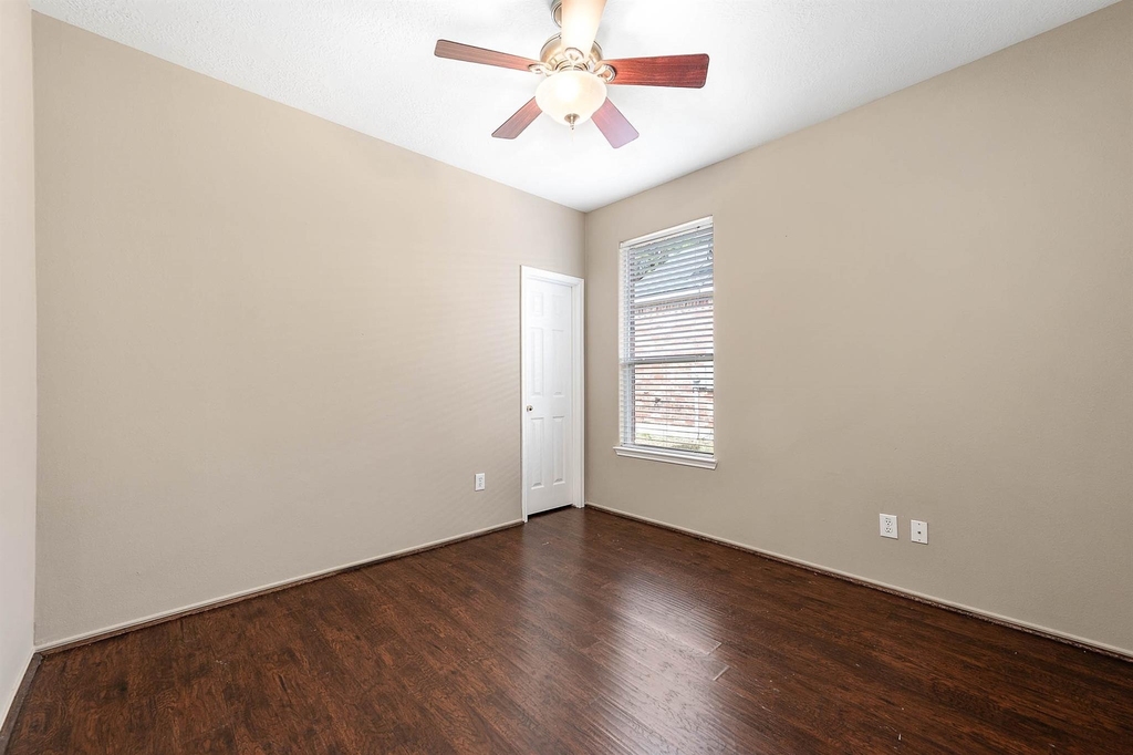 952 Crannog Way - Photo 21