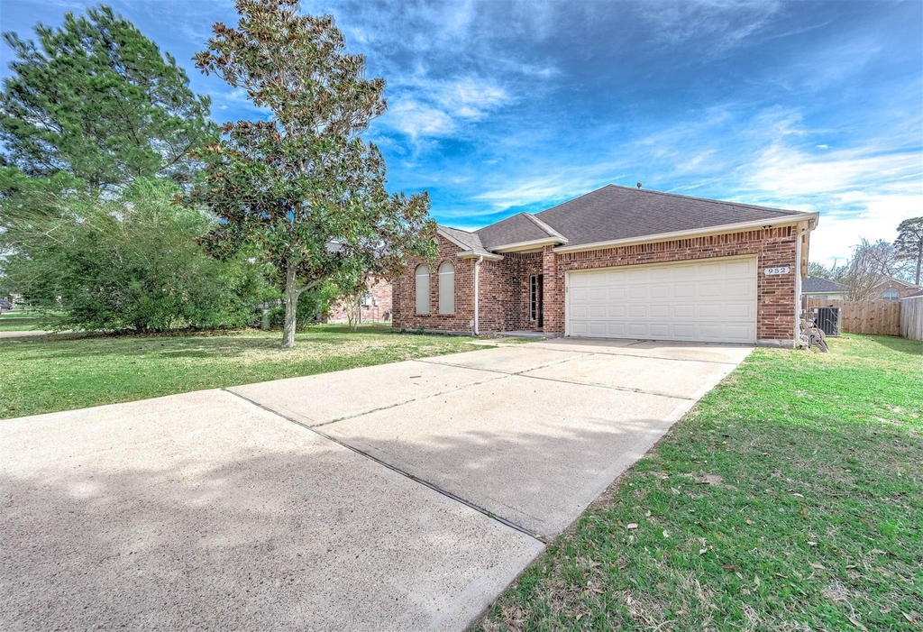 952 Crannog Way - Photo 0