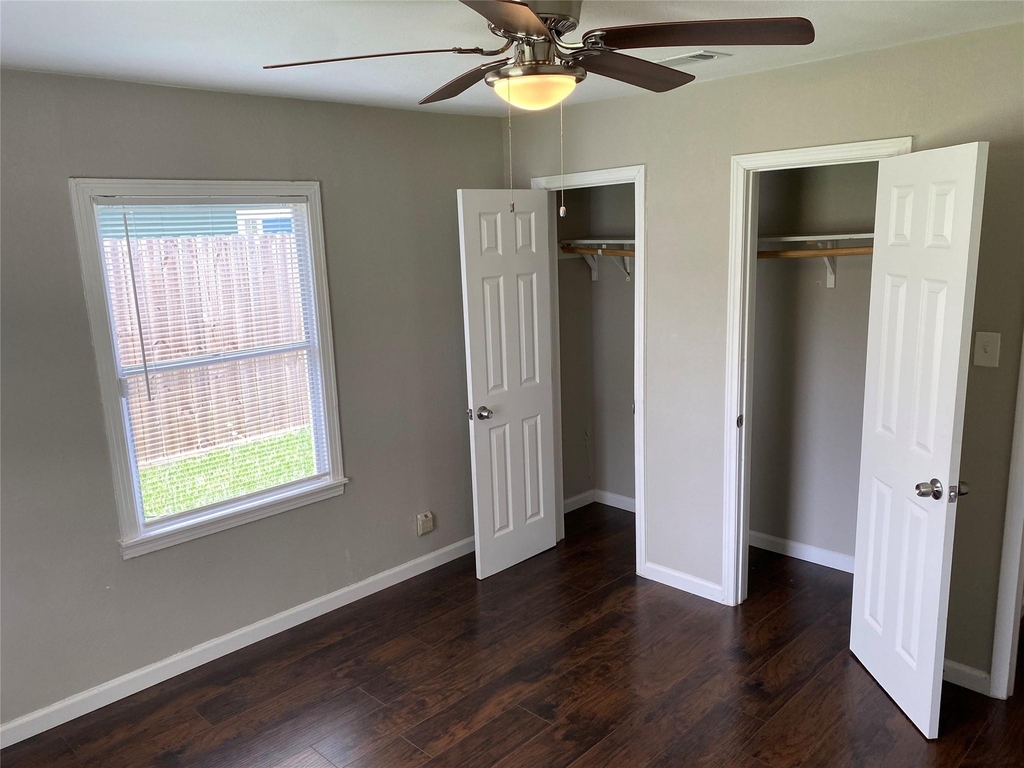 5018 Kenilwood Drive - Photo 17