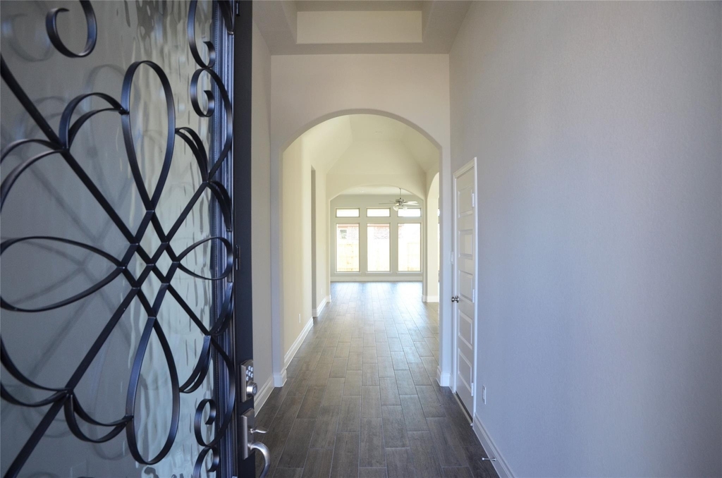 10511 Forfar Lane - Photo 3