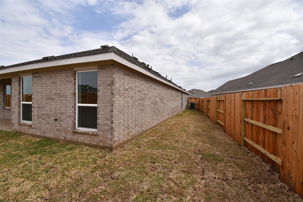 6303 Golden Seaton Drive - Photo 42