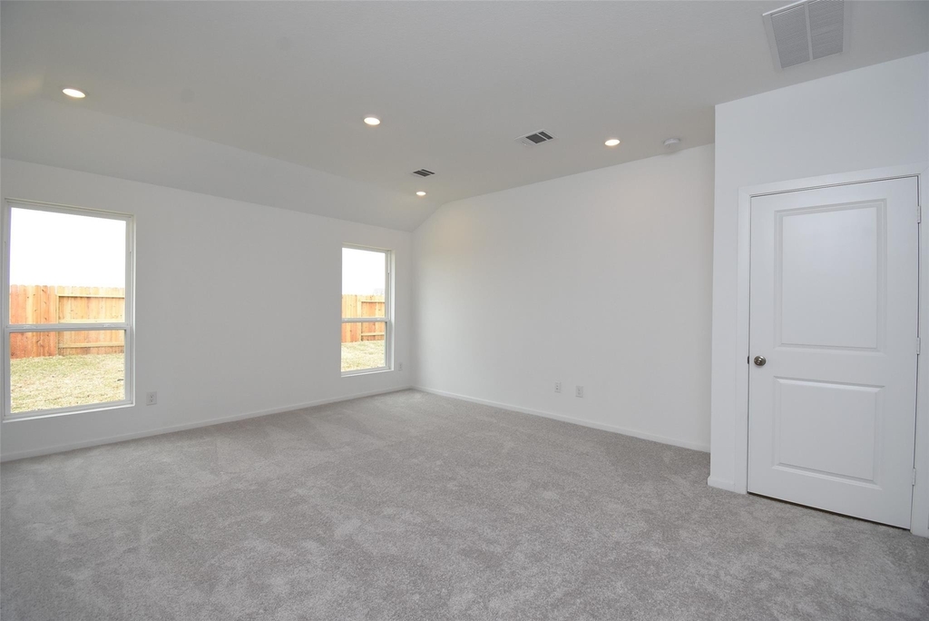6303 Golden Seaton Drive - Photo 24