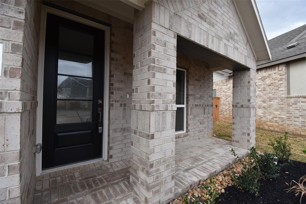6303 Golden Seaton Drive - Photo 2