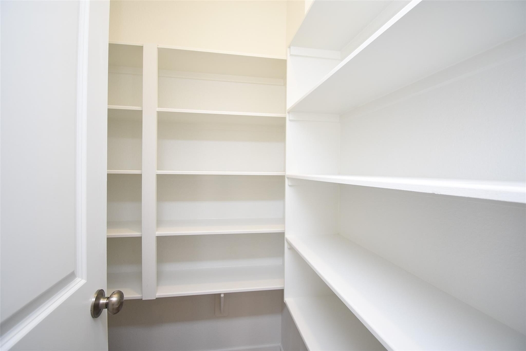 6303 Golden Seaton Drive - Photo 35