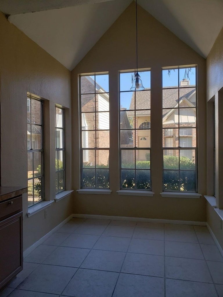 6649 Queensclub Drive - Photo 8