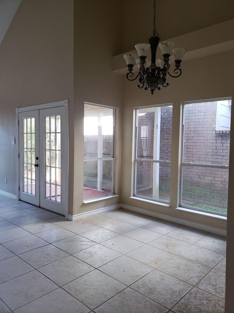 6649 Queensclub Drive - Photo 7