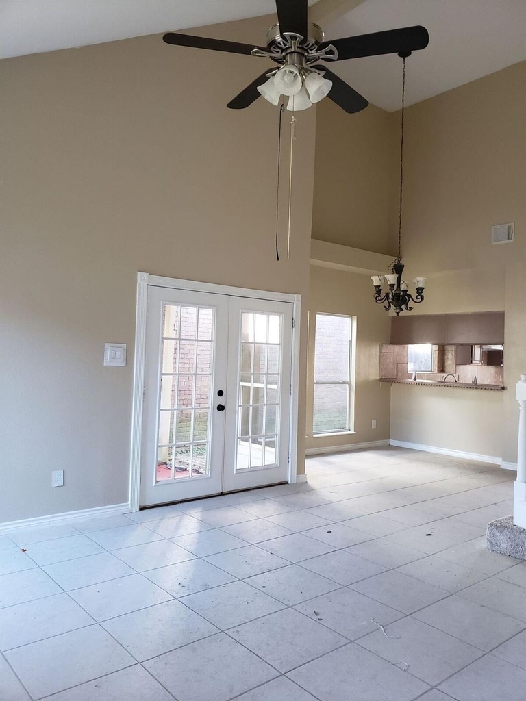 6649 Queensclub Drive - Photo 5