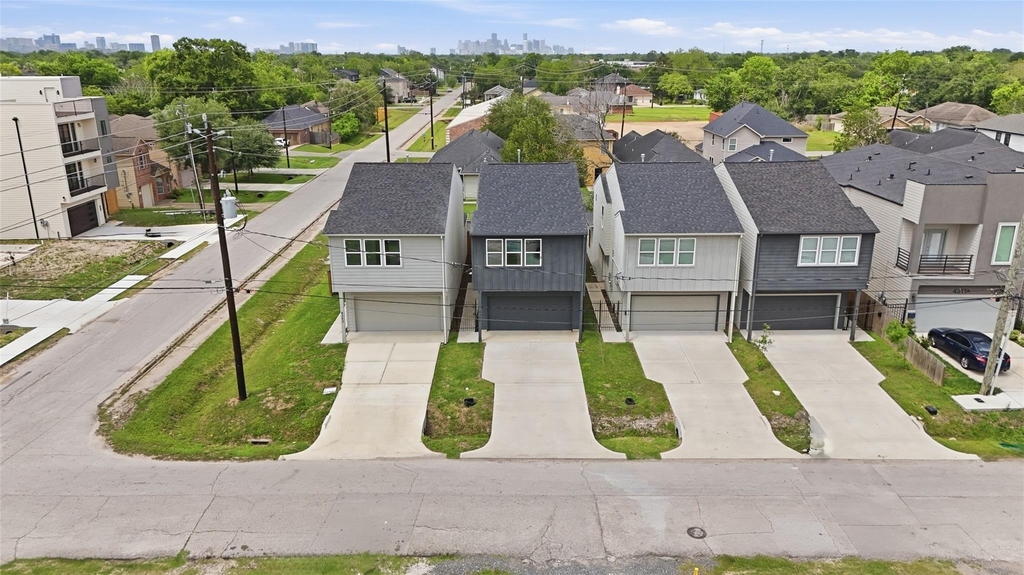 4307 Larkspur Street - Photo 0
