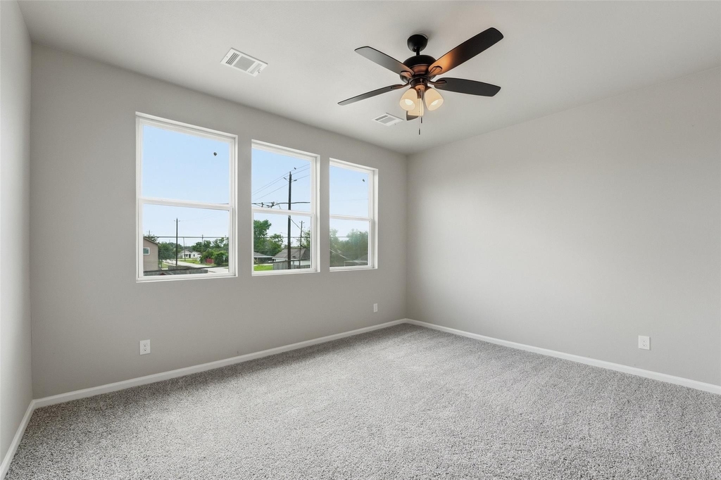 4307 Larkspur Street - Photo 10
