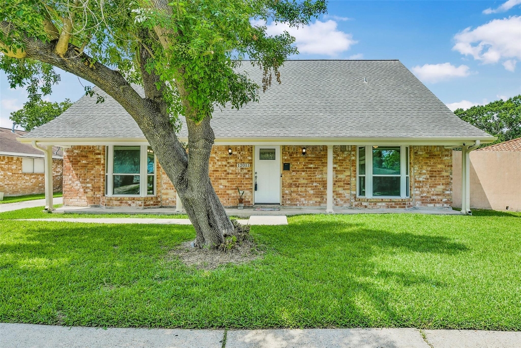 12011 Kirknoll Drive - Photo 1