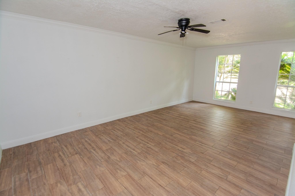 20335 Fieldtree Drive - Photo 3
