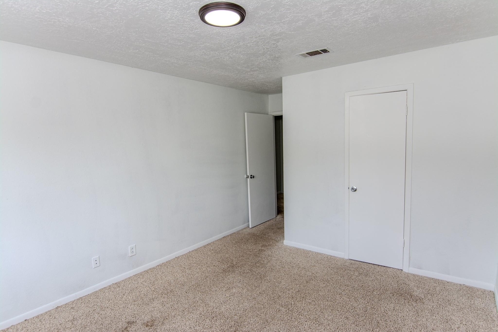 20335 Fieldtree Drive - Photo 11