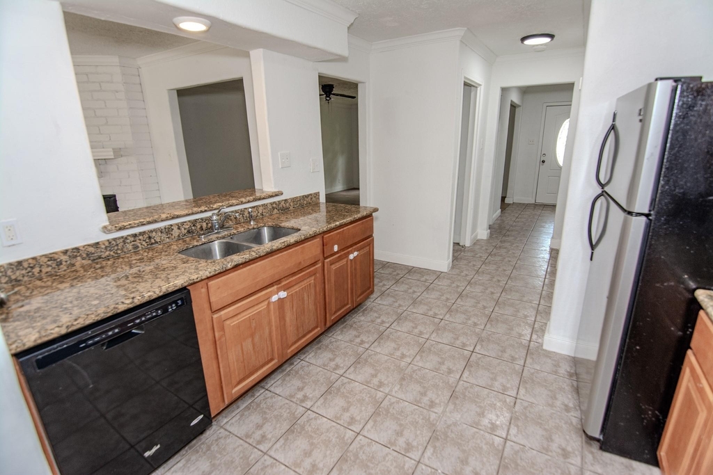 20335 Fieldtree Drive - Photo 5
