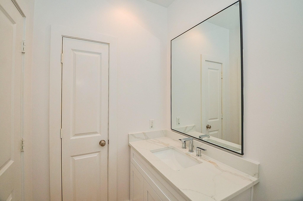408 Parker Street - Photo 4
