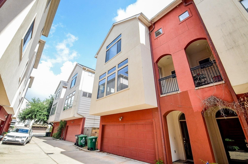 408 Parker Street - Photo 0