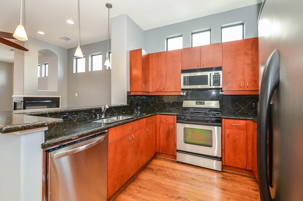408 Parker Street - Photo 7