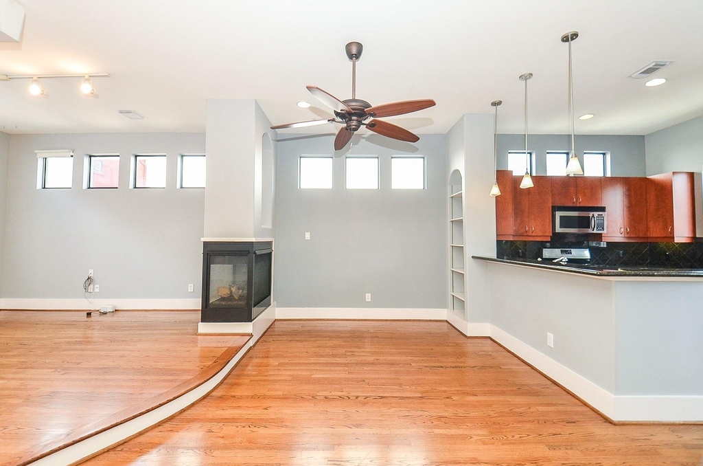 408 Parker Street - Photo 8