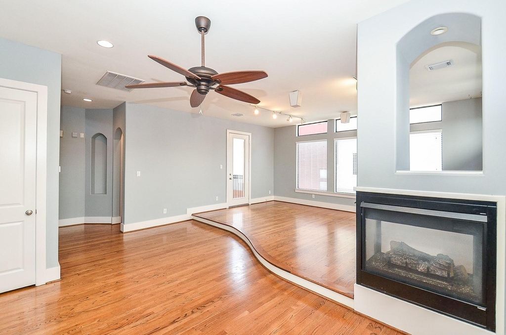 408 Parker Street - Photo 10