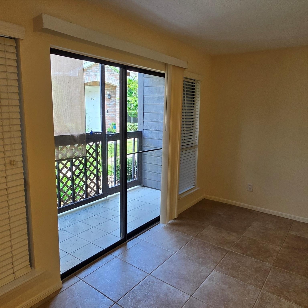 12755 Mill Ridge Drive - Photo 10