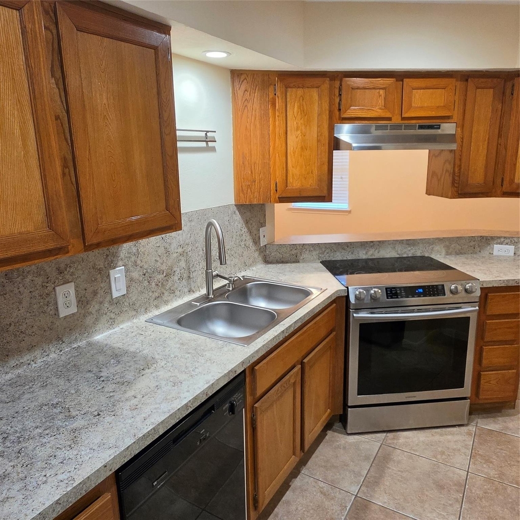 12755 Mill Ridge Drive - Photo 7