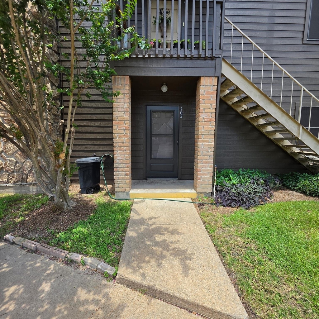 12755 Mill Ridge Drive - Photo 2