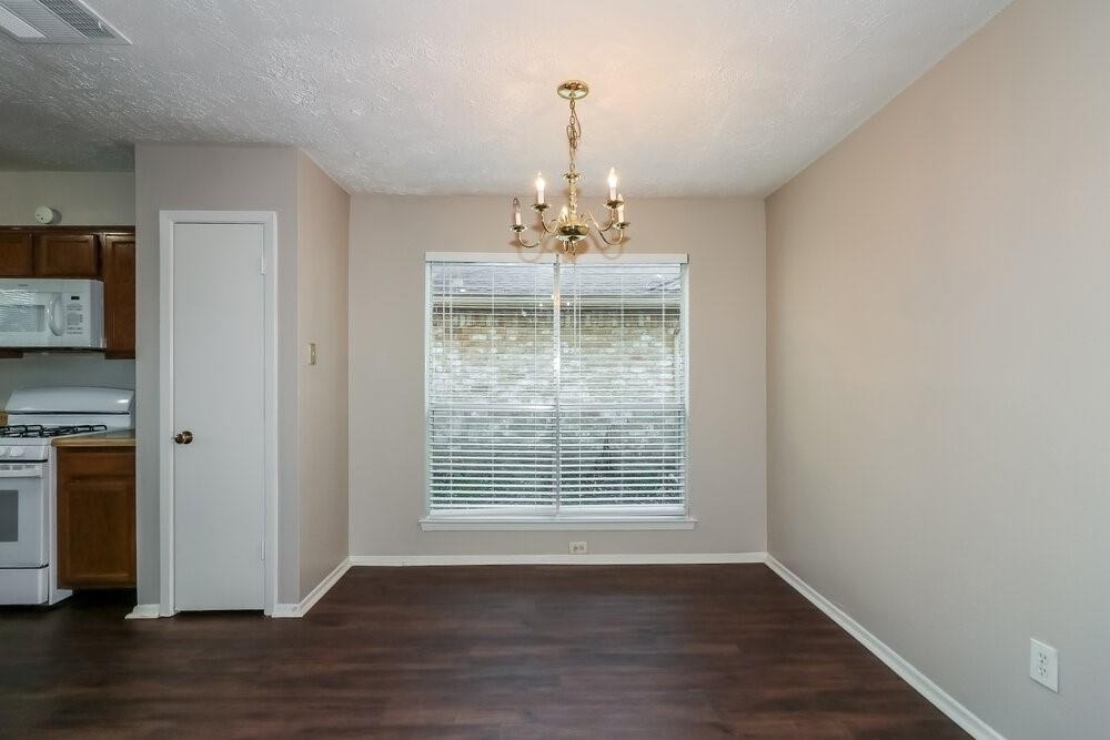 15826 Beechnut Street - Photo 4