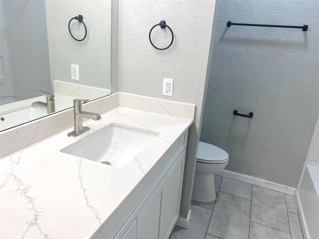 16222 Summer Dew Lane - Photo 17