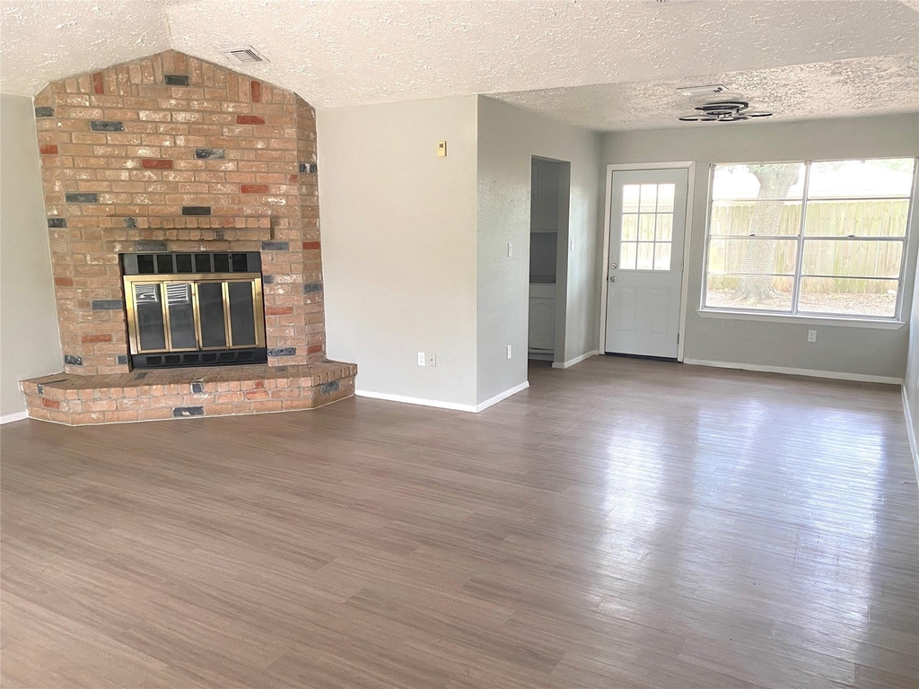 16222 Summer Dew Lane - Photo 5