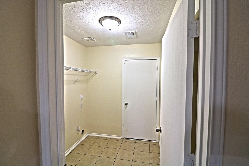 4727 Ivy Meadow Lane - Photo 15