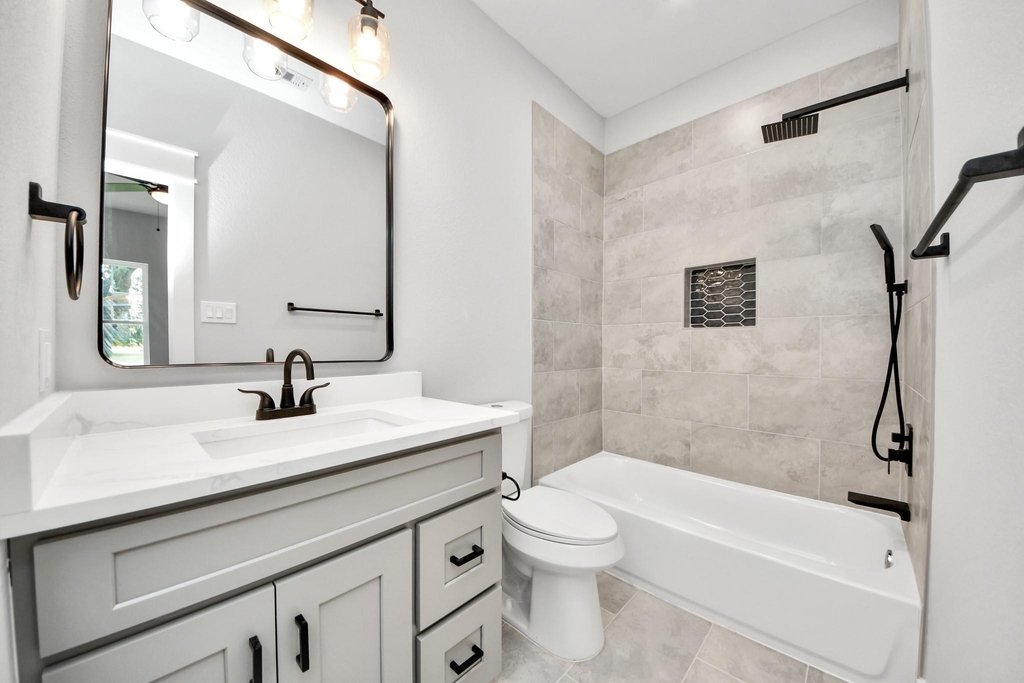 1307 Laskey Street - Photo 37