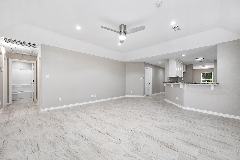 7308 Avenue R - Photo 13