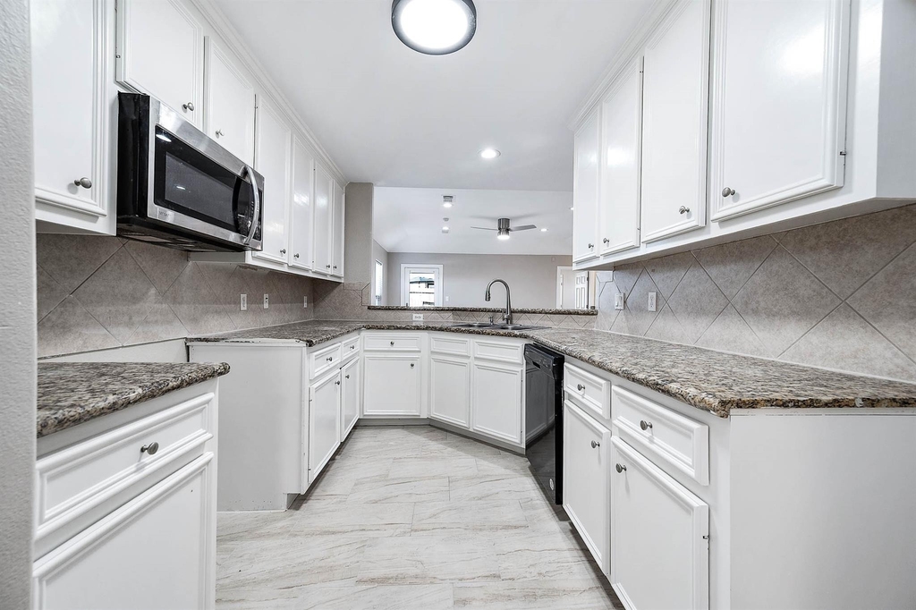 7308 Avenue R - Photo 7